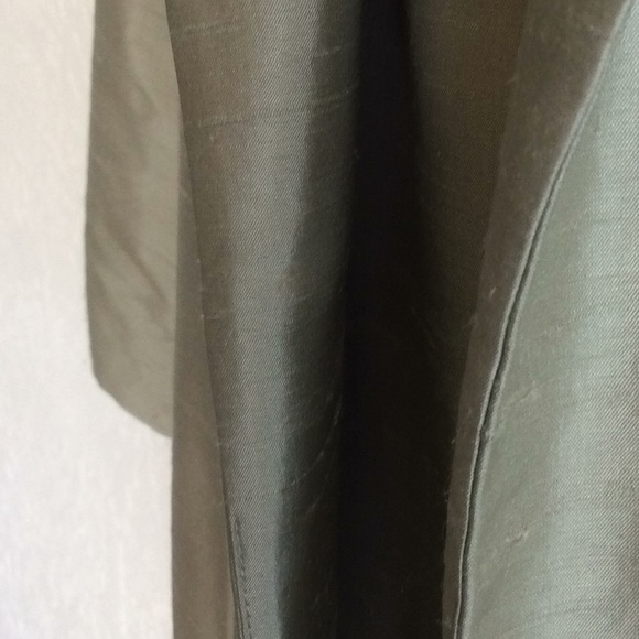 Gorgeous Silk Suit - Picture 8 of 8